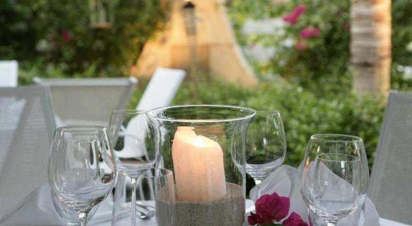 The Caribbean Court Boutique Hotel Vero Beach Exterior photo