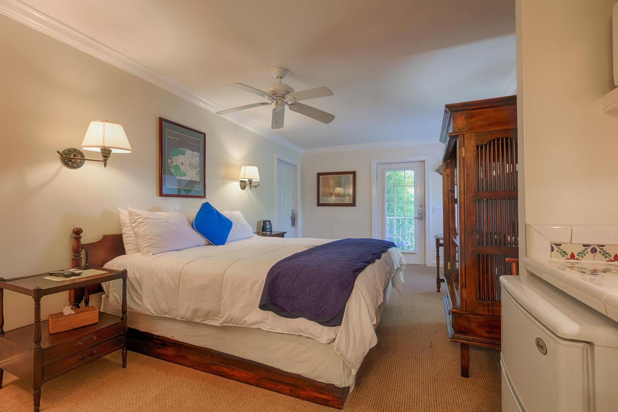 The Caribbean Court Boutique Hotel Vero Beach Exterior photo